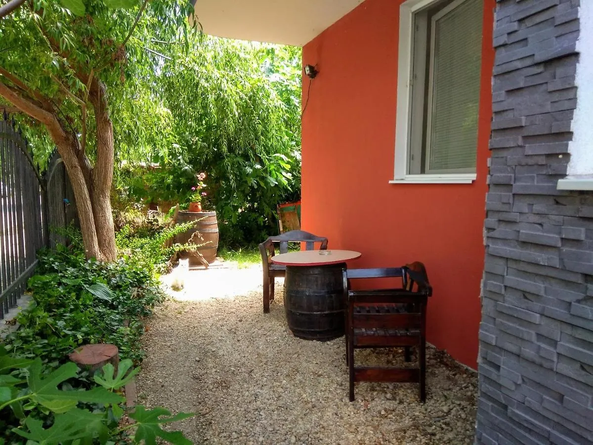**  Guest House Sunflowers Pomorie Bulgarie